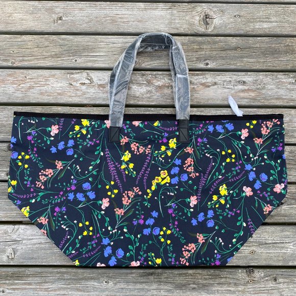 Victoria's Secret Floral Weekender Tote Bag - Picture 4 of 13